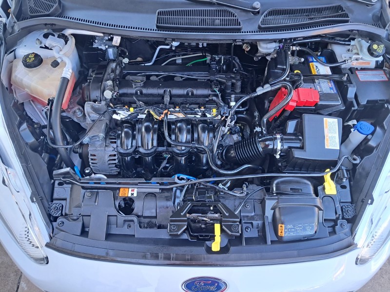 FIESTA 1.6 TITANIUM HATCH 16V FLEX 4P AUTOMÁTICO - 2016 - CAXIAS DO SUL