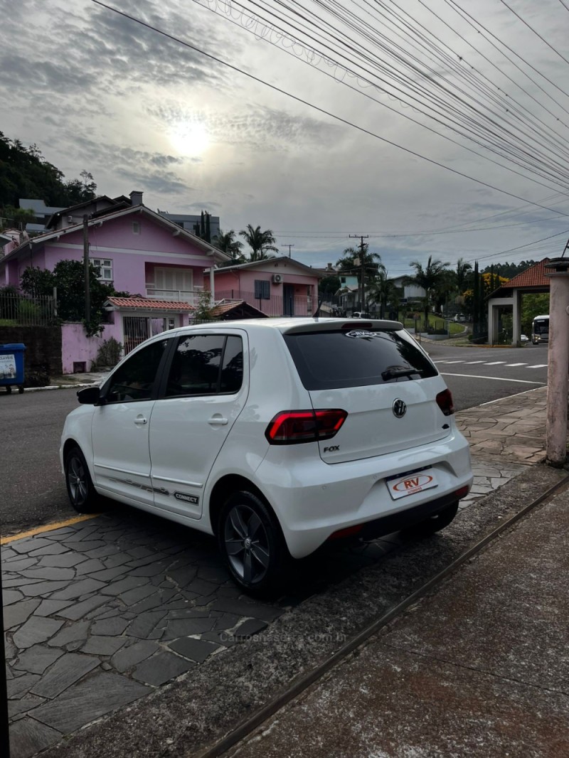 FOX 1.6 CONNECT 8V FLEX 4P MANUAL - 2019 - CARLOS BARBOSA
