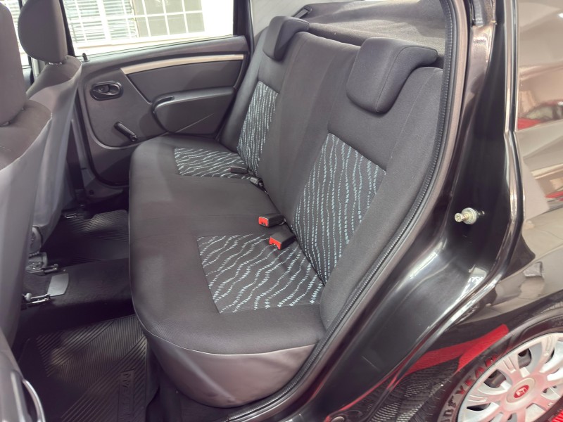 LOGAN 1.0 AUTHENTIQUE 16V FLEX 4P MANUAL - 2011 - CAXIAS DO SUL