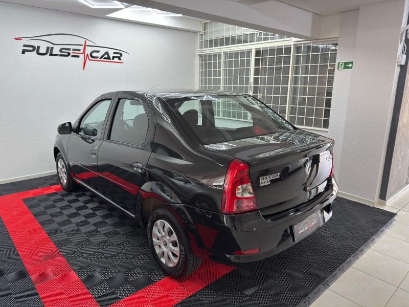 LOGAN 1.0 AUTHENTIQUE 16V FLEX 4P MANUAL - 2011 - CAXIAS DO SUL