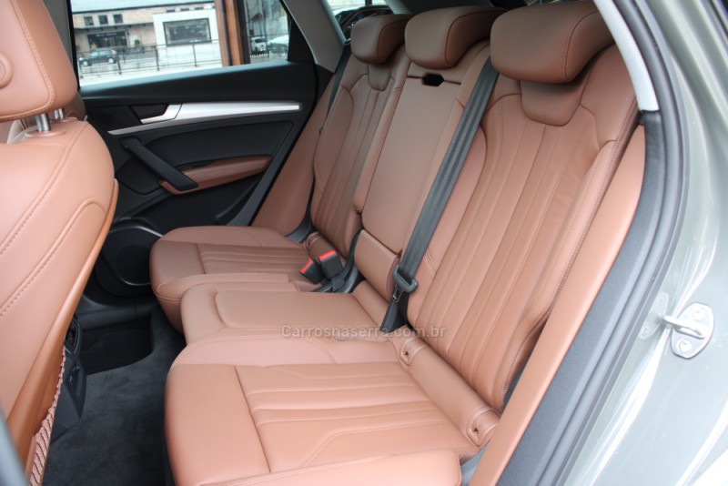 Q5 2.0 TFSI S-LINE S TRONIC 16V GASOLINA 4P AUTOMÁTICO - 2025 - CAXIAS DO SUL