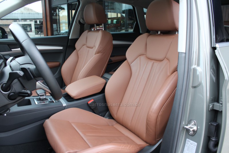 Q5 2.0 TFSI S-LINE S TRONIC 16V GASOLINA 4P AUTOMÁTICO - 2025 - CAXIAS DO SUL