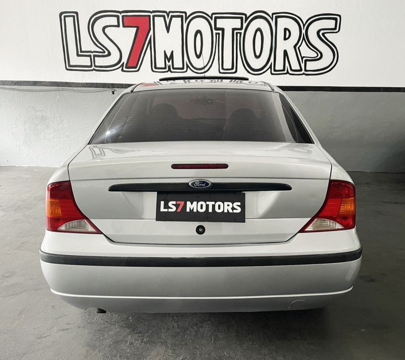 FOCUS 2.0 GLX 16V FLEX 4P AUTOMÁTICO - 2005 - CAXIAS DO SUL