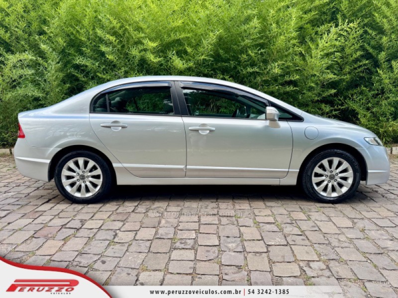 CIVIC 1.8 LXL 16V FLEX 4P MANUAL - 2011 - NOVA PRATA