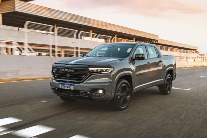 rampage 2.0 hurricane r t 4 4x4 turbo gasolina 4p automatico 2027 caxias do sul
