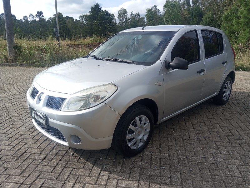 sandero 1.0 authentique plus 16v flex 4p manual 2010 caxias do sul