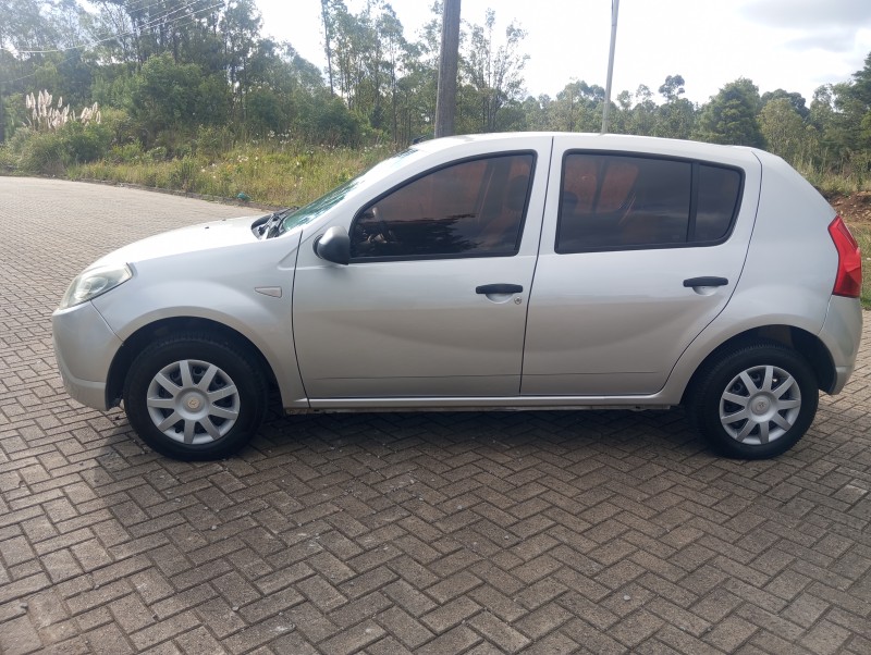 SANDERO 1.0 AUTHENTIQUE PLUS 16V FLEX 4P MANUAL - 2010 - CAXIAS DO SUL