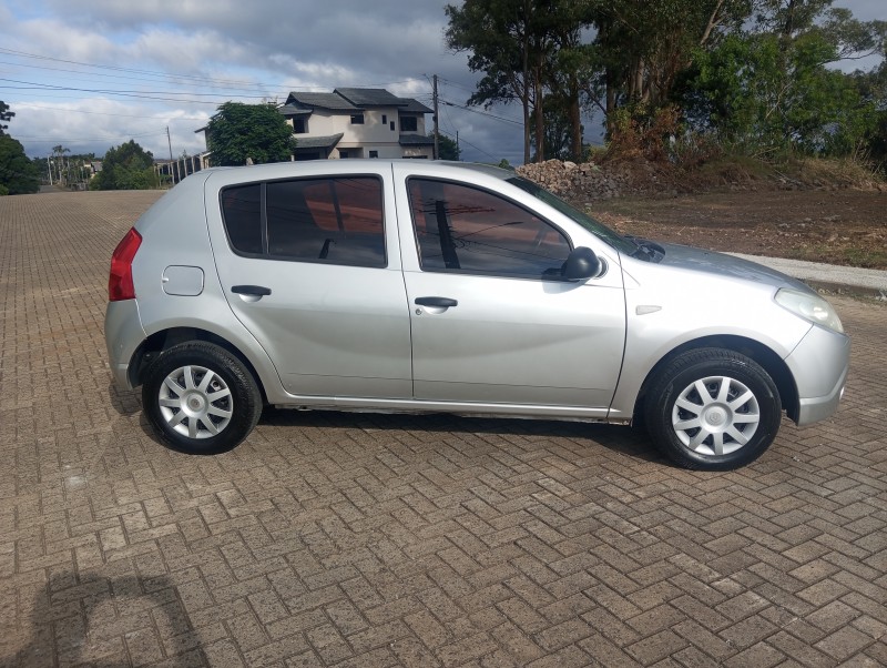 SANDERO 1.0 AUTHENTIQUE PLUS 16V FLEX 4P MANUAL - 2010 - CAXIAS DO SUL