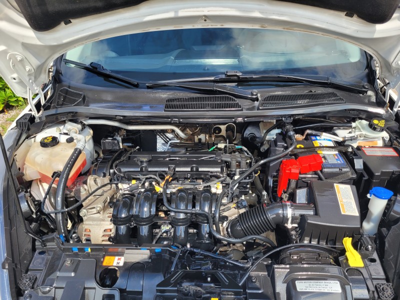 FIESTA 1.5 S HATCH 16V FLEX 4P MANUAL - 2015 - CARLOS BARBOSA