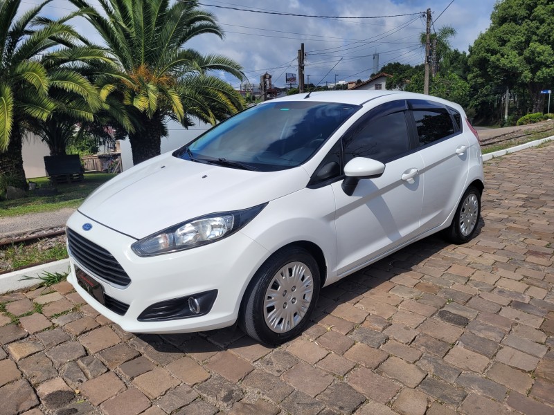 FIESTA 1.5 S HATCH 16V FLEX 4P MANUAL - 2015 - CARLOS BARBOSA