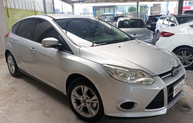 FOCUS 1.6 SE PLUS 16V FLEX 4P MANUAL - 2015 - CAXIAS DO SUL