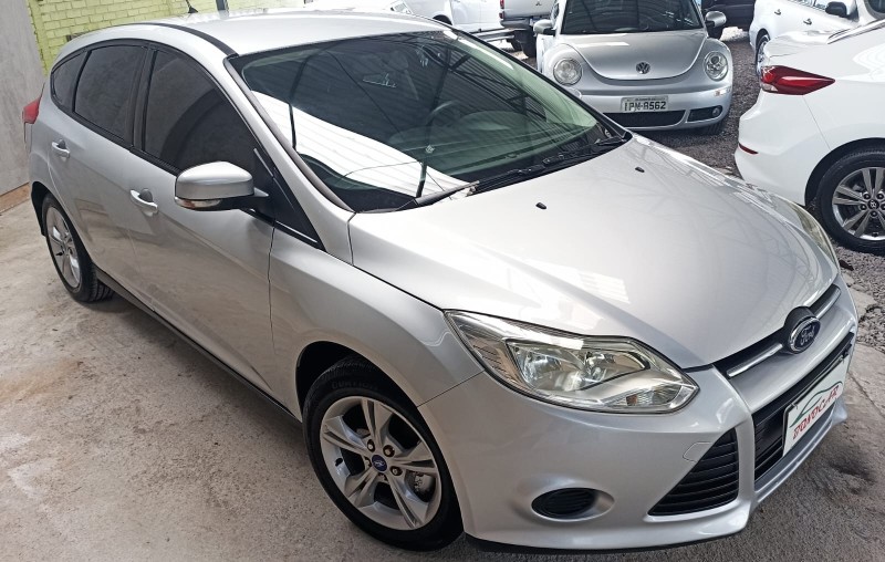 FOCUS 1.6 SE PLUS 16V FLEX 4P MANUAL - 2015 - CAXIAS DO SUL