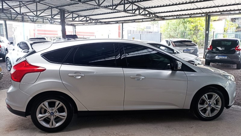 FOCUS 1.6 SE PLUS 16V FLEX 4P MANUAL - 2015 - CAXIAS DO SUL