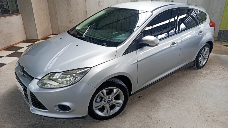 focus 1.6 se plus 16v flex 4p manual 2015 caxias do sul