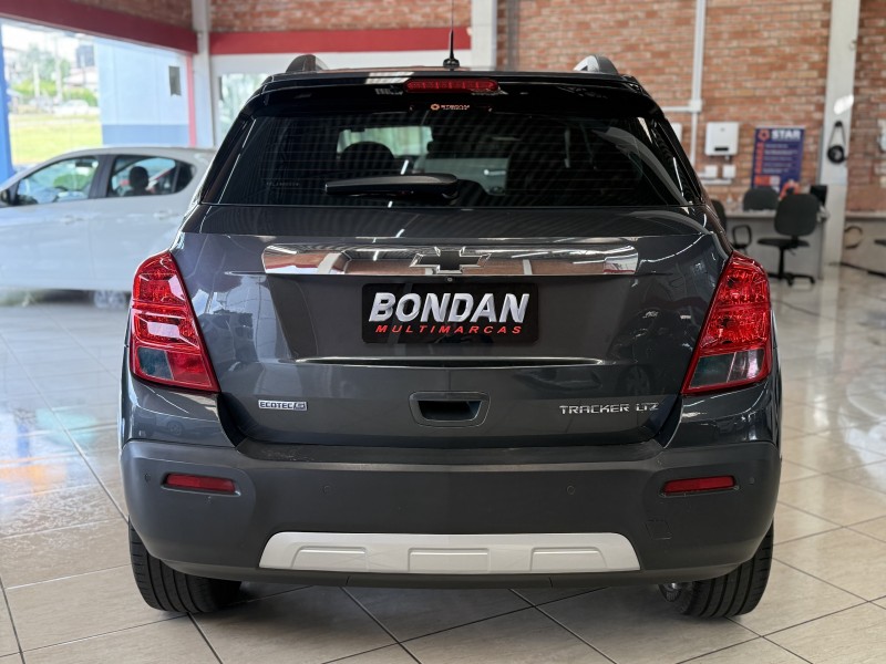 TRACKER 1.8 MPFI LTZ 4X2 16V FLEX 4P AUTOMÁTICO - 2014 - FARROUPILHA