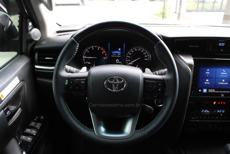 HILUX SW4 2.8 4X4 SRX PLATINUM TURBO DIESEL 4P AUTOMÁTICO - 2025 - CAXIAS DO SUL