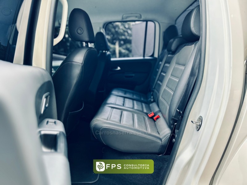 AMAROK 3.0 V6 TDI HIGHLINE CD DIESEL 4MOTION AUTOMÁTICO - 2019 - CANOAS