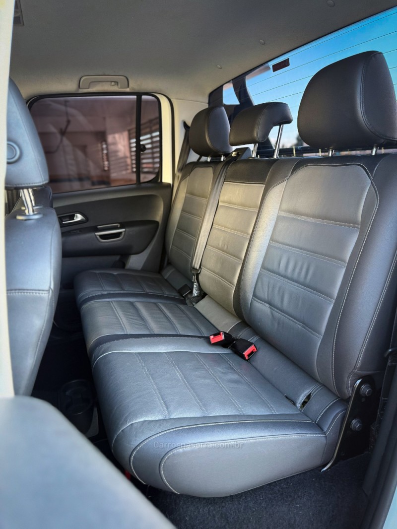 AMAROK 3.0 V6 TDI HIGHLINE CD DIESEL 4MOTION AUTOMÁTICO - 2019 - CANOAS