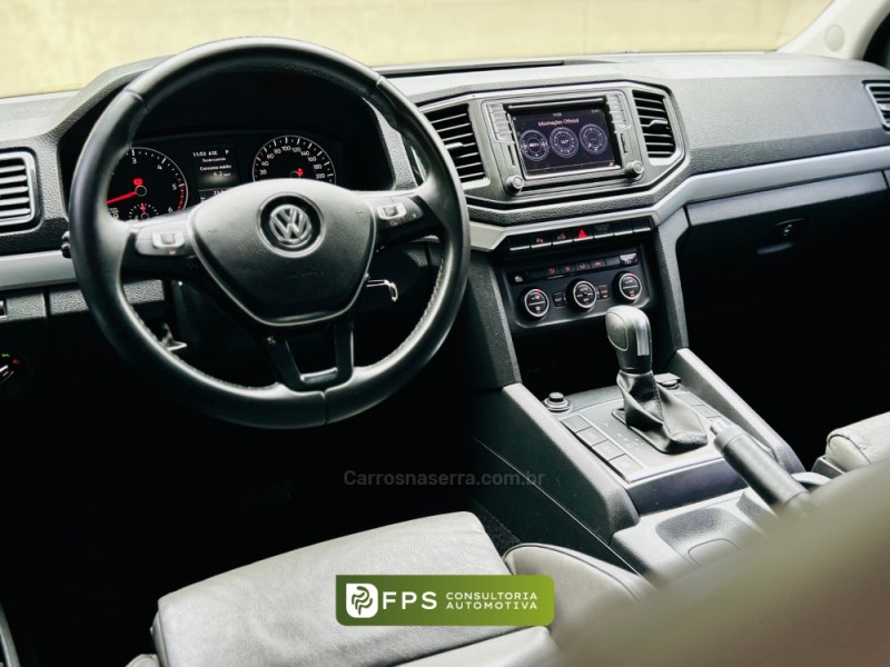 AMAROK 3.0 V6 TDI HIGHLINE CD DIESEL 4MOTION AUTOMÁTICO - 2019 - CANOAS
