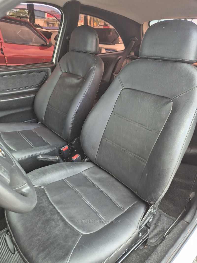 CELTA 1.0 MPFI VHC LIFE 8V FLEX 2P MANUAL - 2003 - CAXIAS DO SUL