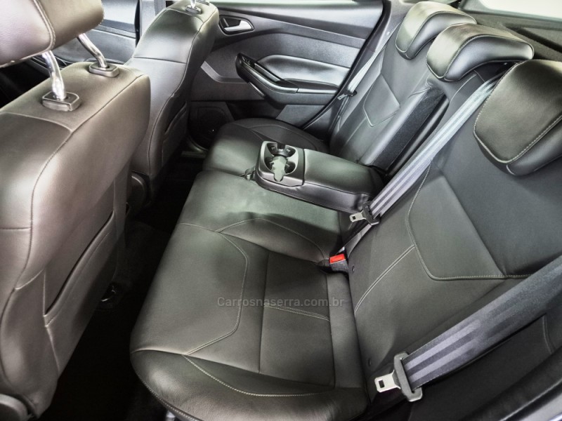 FOCUS 2.0 TITANIUM PLUS HATCH 16V FLEX 4P AUTO - 2017 - CAXIAS DO SUL