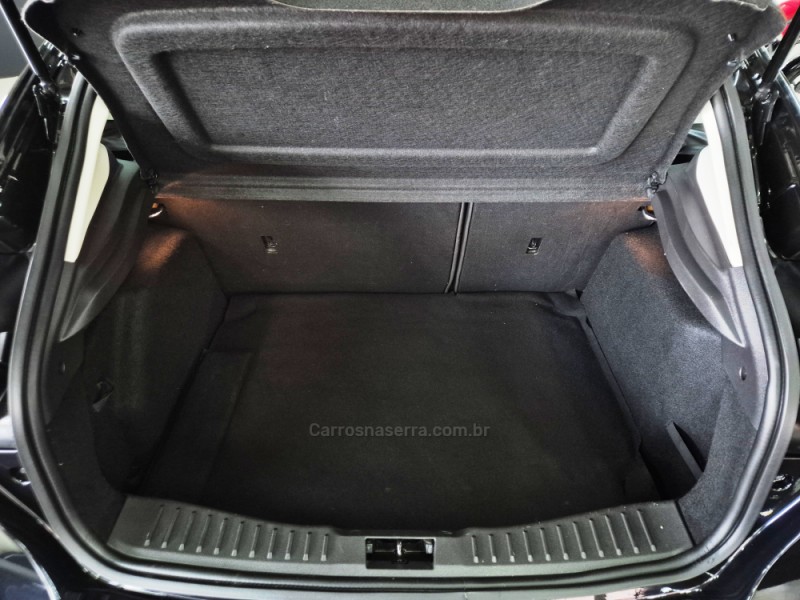 FOCUS 2.0 TITANIUM PLUS HATCH 16V FLEX 4P AUTO - 2017 - CAXIAS DO SUL