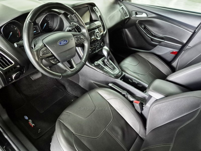 FOCUS 2.0 TITANIUM PLUS HATCH 16V FLEX 4P AUTO - 2017 - CAXIAS DO SUL