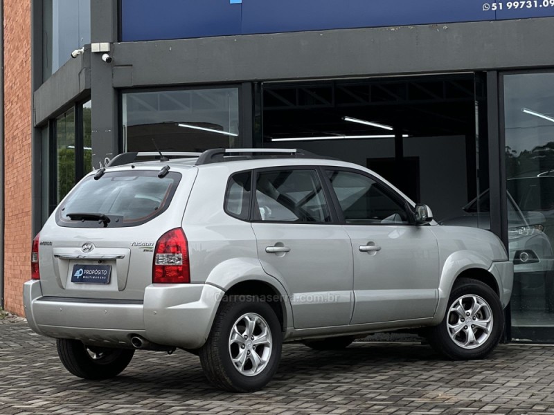 TUCSON 2.0 MPFI GLS 16V 143CV 2WD FLEX 4P AUTOMÁTICO - 2013 - ESTâNCIA VELHA