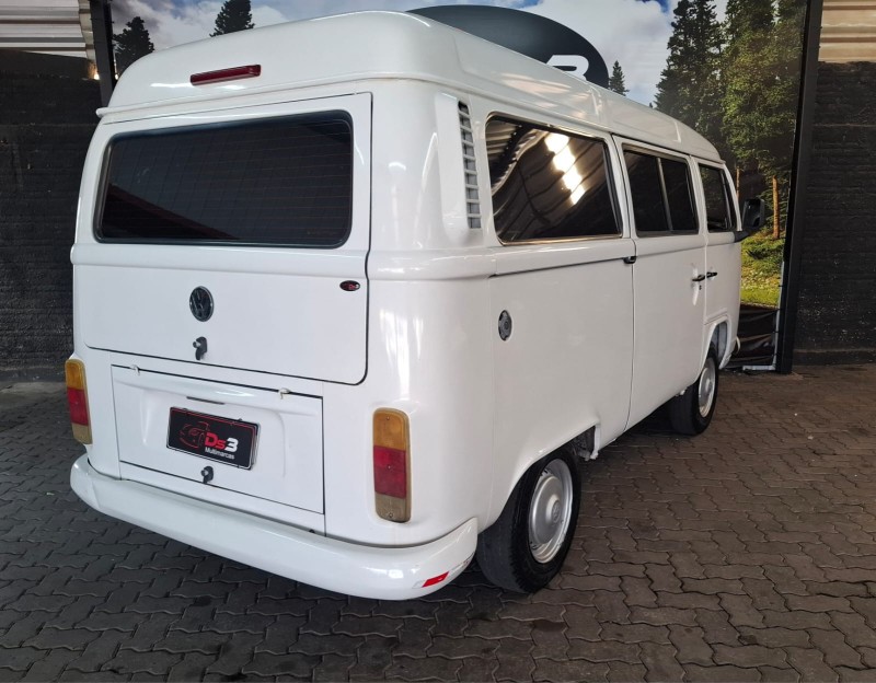 KOMBI 1.4 MI STD LOTAÇÃO 8V FLEX 3P MANUAL - 2012 - CAXIAS DO SUL