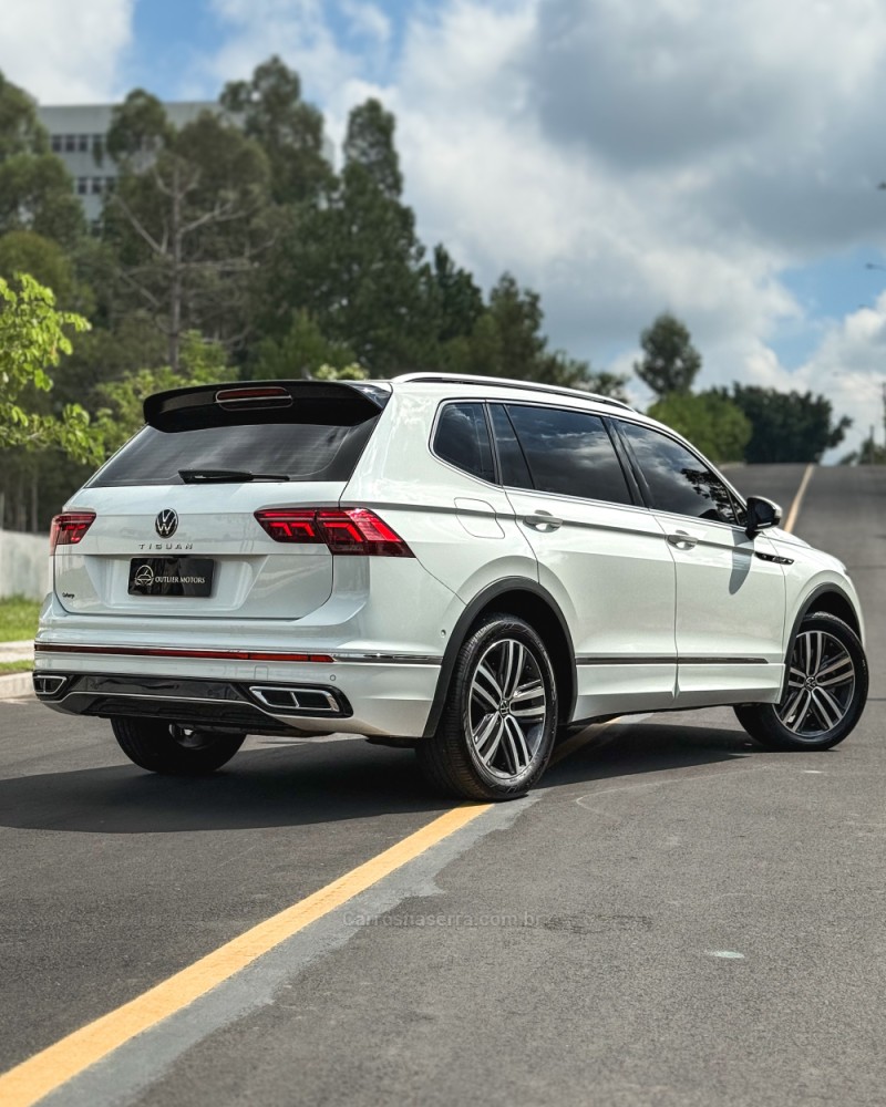 TIGUAN 2.0 TSI R-LINE 16V TURBO GASOLINA 4P TIPTRONIC - 2022 - NOVO HAMBURGO