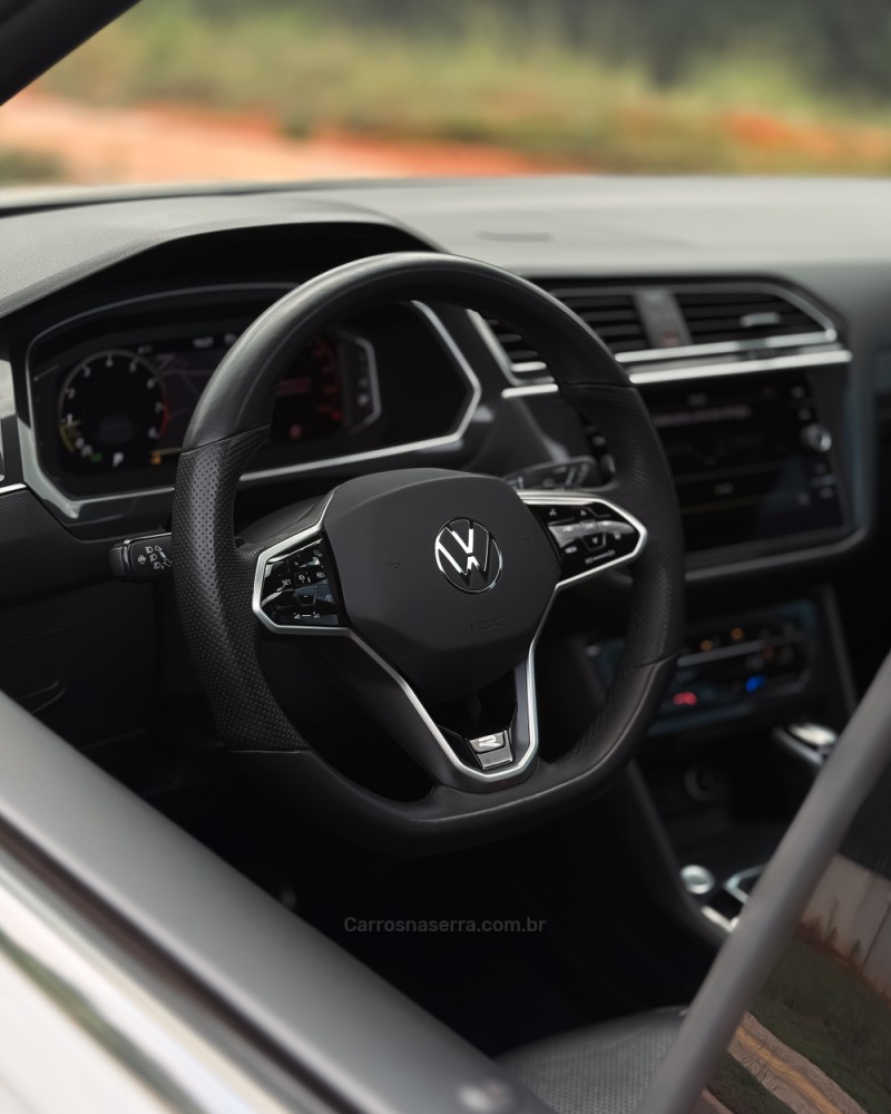 TIGUAN 2.0 TSI R-LINE 16V TURBO GASOLINA 4P TIPTRONIC - 2022 - NOVO HAMBURGO