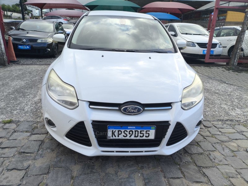 FOCUS 2.0 SE PLUS 16V FLEX 4P AUTOMÁTICO - 2014 - FARROUPILHA