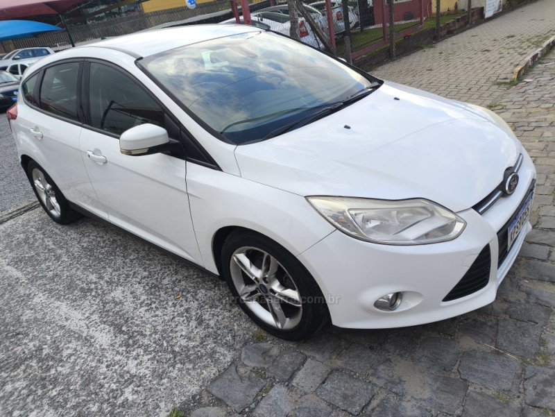FOCUS 2.0 SE PLUS 16V FLEX 4P AUTOMÁTICO - 2014 - FARROUPILHA