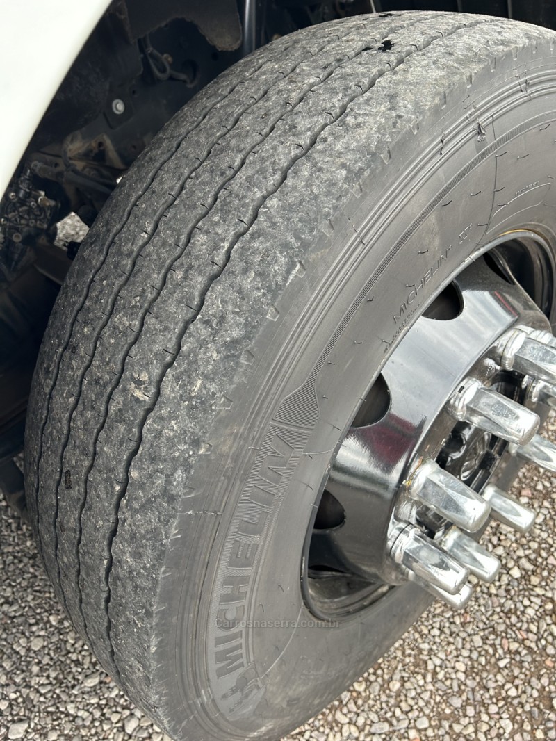 24-280 E CONSTELLATION 6X2 - 2021 - CAXIAS DO SUL