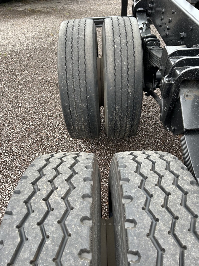 24-280 E CONSTELLATION 6X2 - 2021 - CAXIAS DO SUL