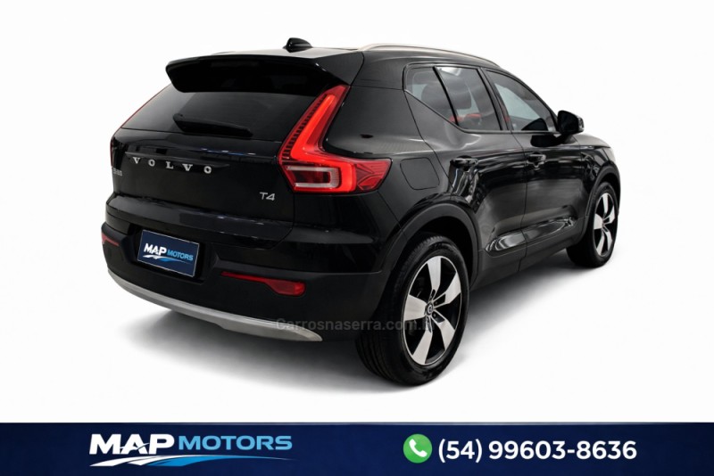 XC 40 2.0 T4 GASOLINA MOMENTUM 190CV FWD  - 2020 - CAXIAS DO SUL