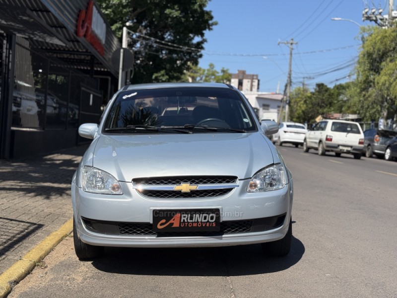 CLASSIC 1.0 MPFI LS 8V FLEX 4P MANUAL - 2013 - PAROBé