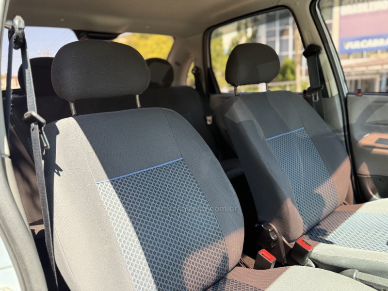 CLASSIC 1.0 MPFI LS 8V FLEX 4P MANUAL - 2013 - PAROBé