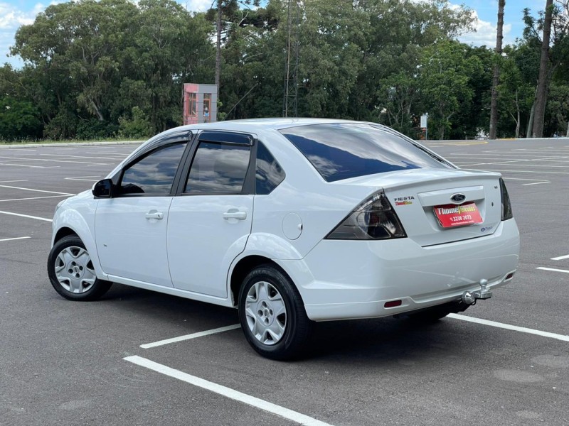 FIESTA 1.6 ROCAM SE SEDAN 8V FLEX 4P MANUAL - 2014 - CAXIAS DO SUL