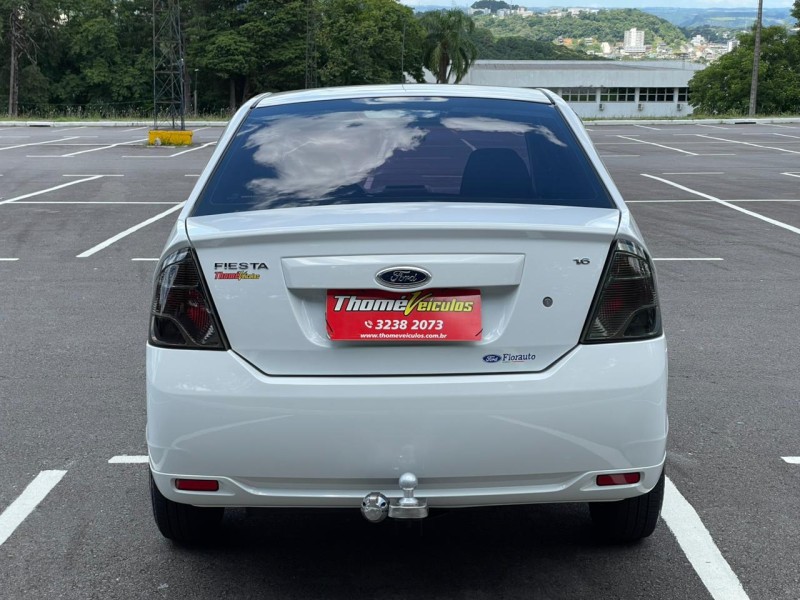 FIESTA 1.6 ROCAM SE SEDAN 8V FLEX 4P MANUAL - 2014 - CAXIAS DO SUL