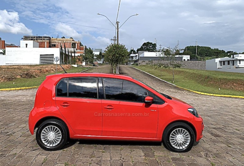 UP 1.0 TSI MOVE UP 12V FLEX 4P MANUAL - 2017 - GUAPORé