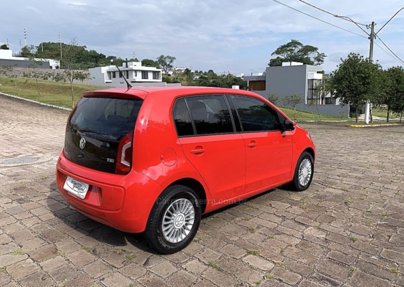 UP 1.0 TSI MOVE UP 12V FLEX 4P MANUAL - 2017 - GUAPORé