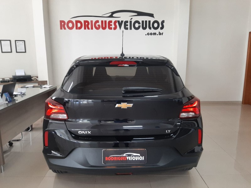 ONIX 1.0 LT2 FLEX 4P MANUAL - 2020 - CAXIAS DO SUL