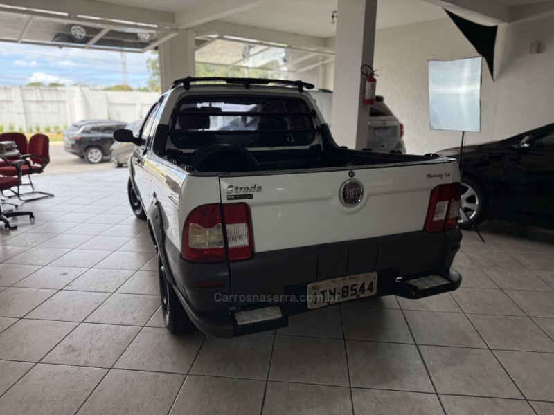 STRADA 1.4 MPI WORKING CE 8V FLEX 2P MANUAL - 2013 - GUAPORé