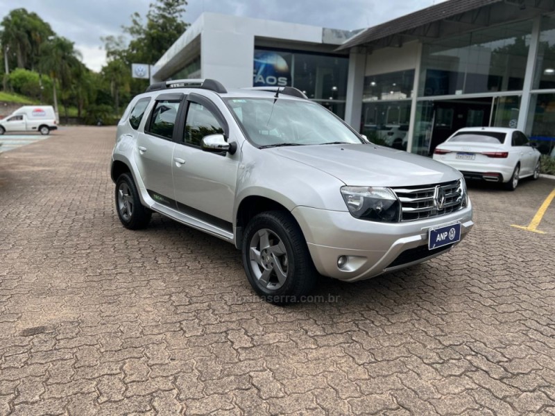 DUSTER 1.6 DYNAMIQUE 4X2 16V FLEX 4P MANUAL - 2014 - NOVA PETRóPOLIS