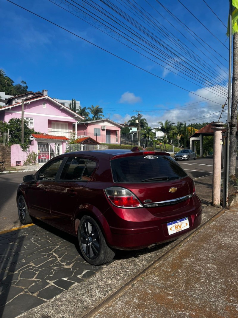 VECTRA 2.0 MPFI GT HATCH 8V FLEX 4P AUTOMÁTICO - 2011 - CARLOS BARBOSA