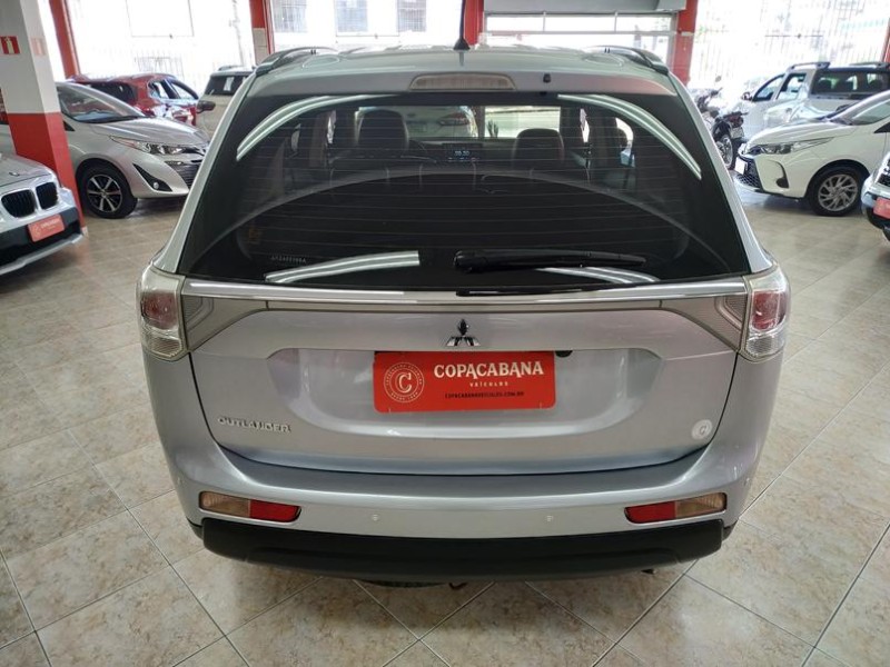 OUTLANDER 2.0 16V GASOLINA 4P AUTOMÁTICO - 2015 - CAXIAS DO SUL