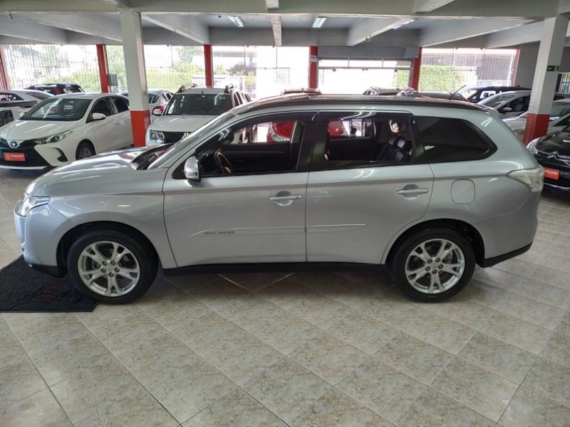 OUTLANDER 2.0 16V GASOLINA 4P AUTOMÁTICO - 2015 - CAXIAS DO SUL