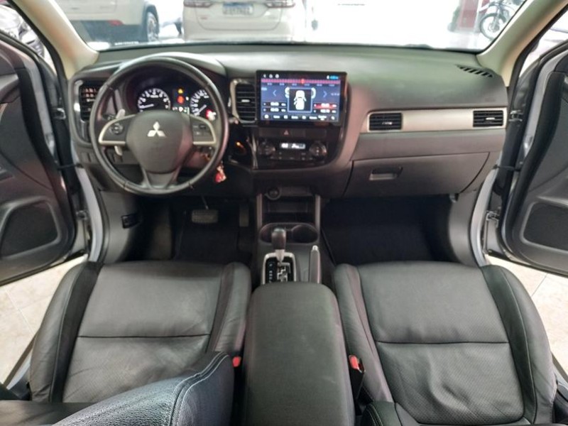 OUTLANDER 2.0 16V GASOLINA 4P AUTOMÁTICO - 2015 - CAXIAS DO SUL