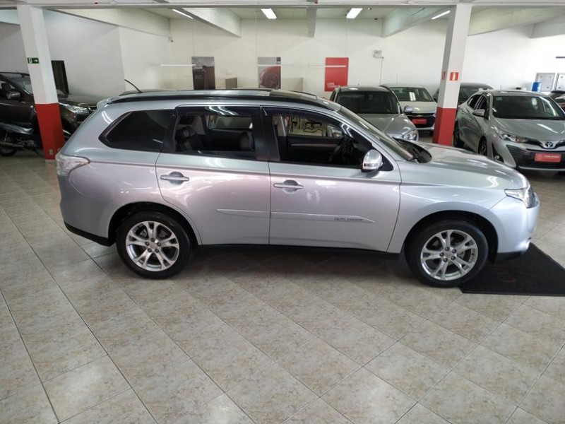OUTLANDER 2.0 16V GASOLINA 4P AUTOMÁTICO - 2015 - CAXIAS DO SUL
